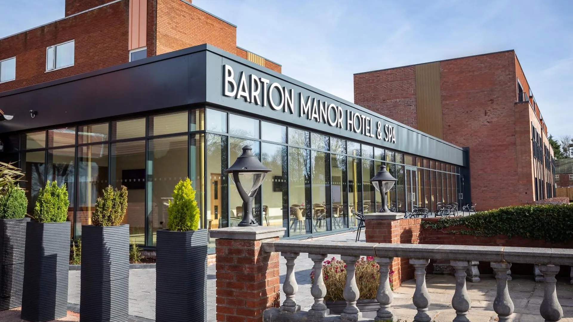 3 Family Hotels Near Thurlby Club for a Comfortable Stay