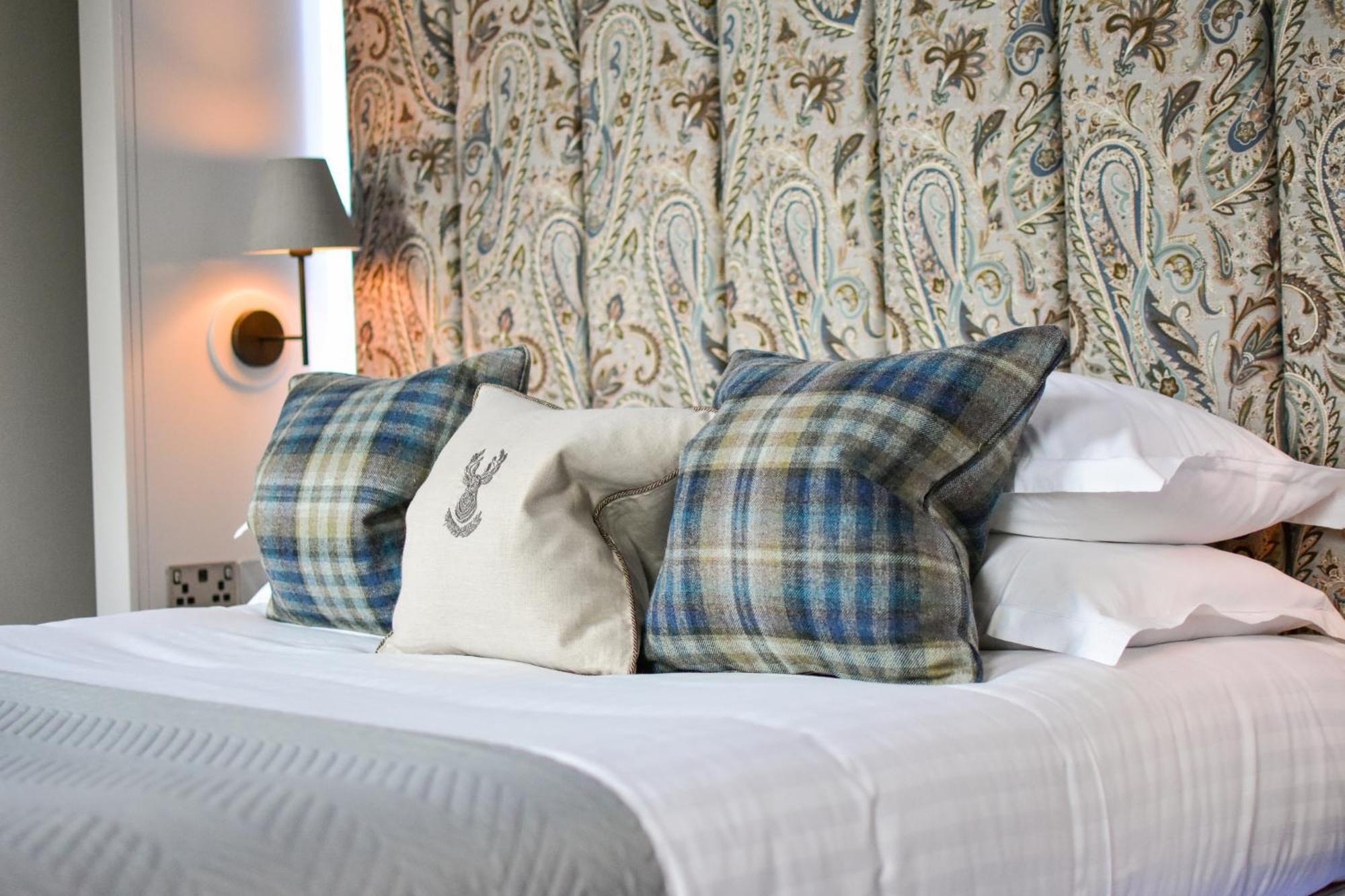 Staying In Edinburgh City Centre: 5 Luxury Hotels Compared