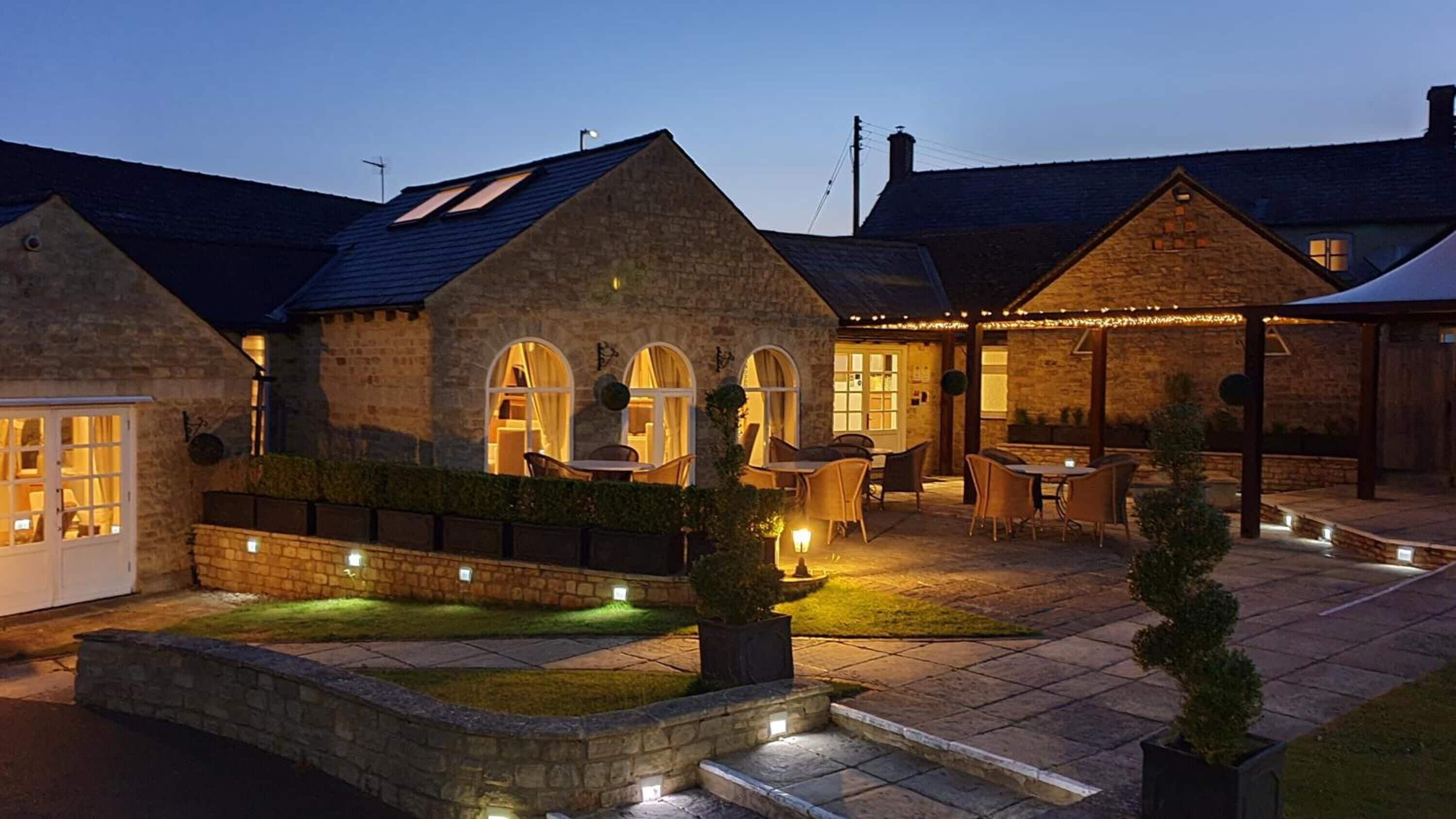 5 Central Cotswold Hotels Close to Cotswold Farm Park